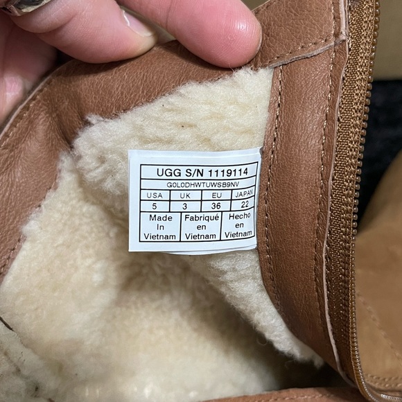 NIB Women’s Size 5 ( European Size 36) UGG W Niels III Combat Boots In Chestnut - Picture 8 of 13